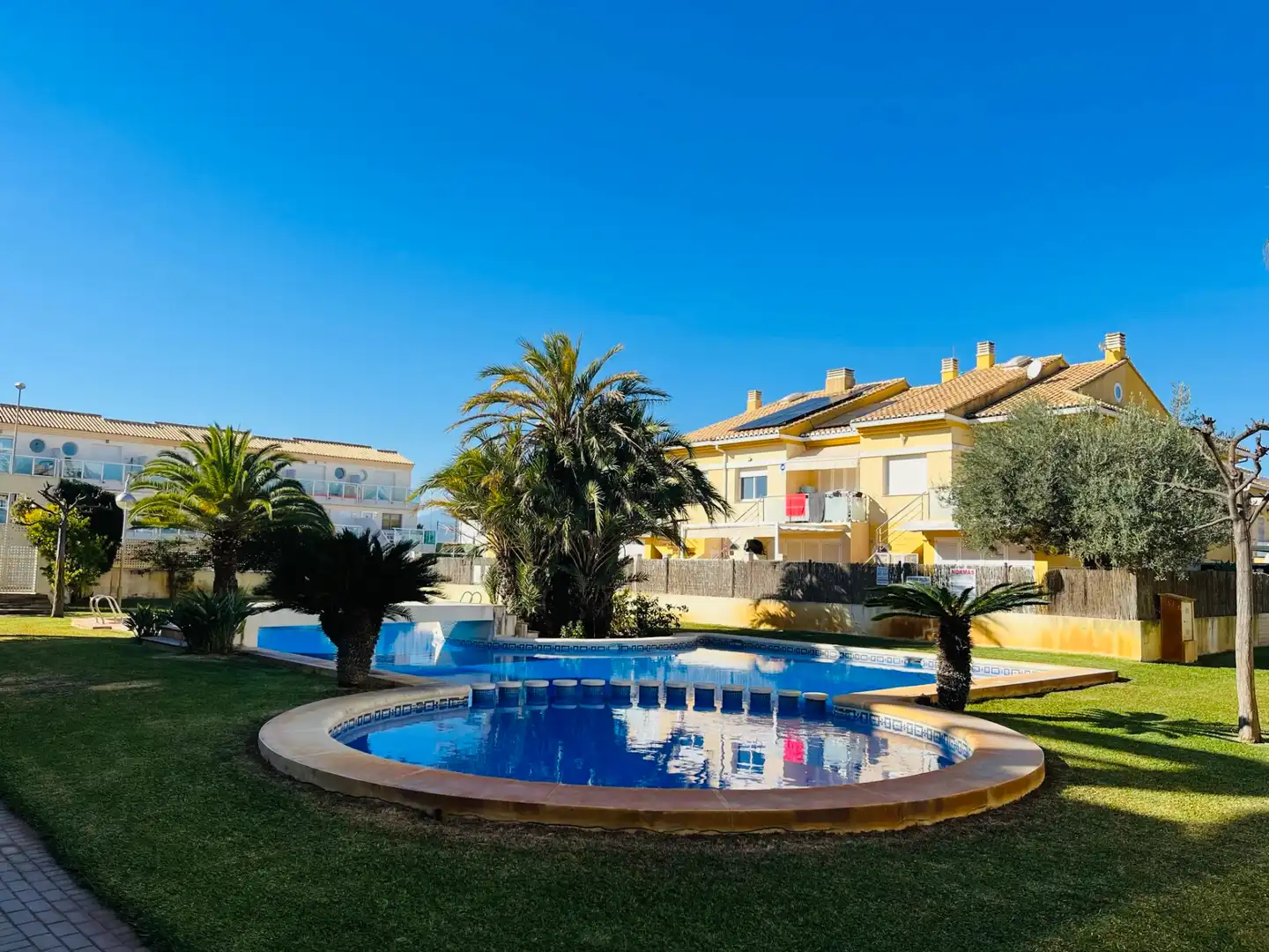 Apartment mit Pool zum Verkauf in Oliva Nova
