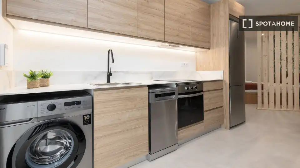Cocina de Estudio para compartir en Valencia con Aire acondicionado, Terraza y Amueblado