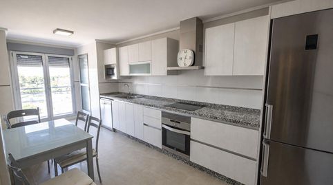 Foto 2 de Piso de alquiler en Lieja, 41, Las Trescientas - San Francisco - Ciudad Vergel, Elda