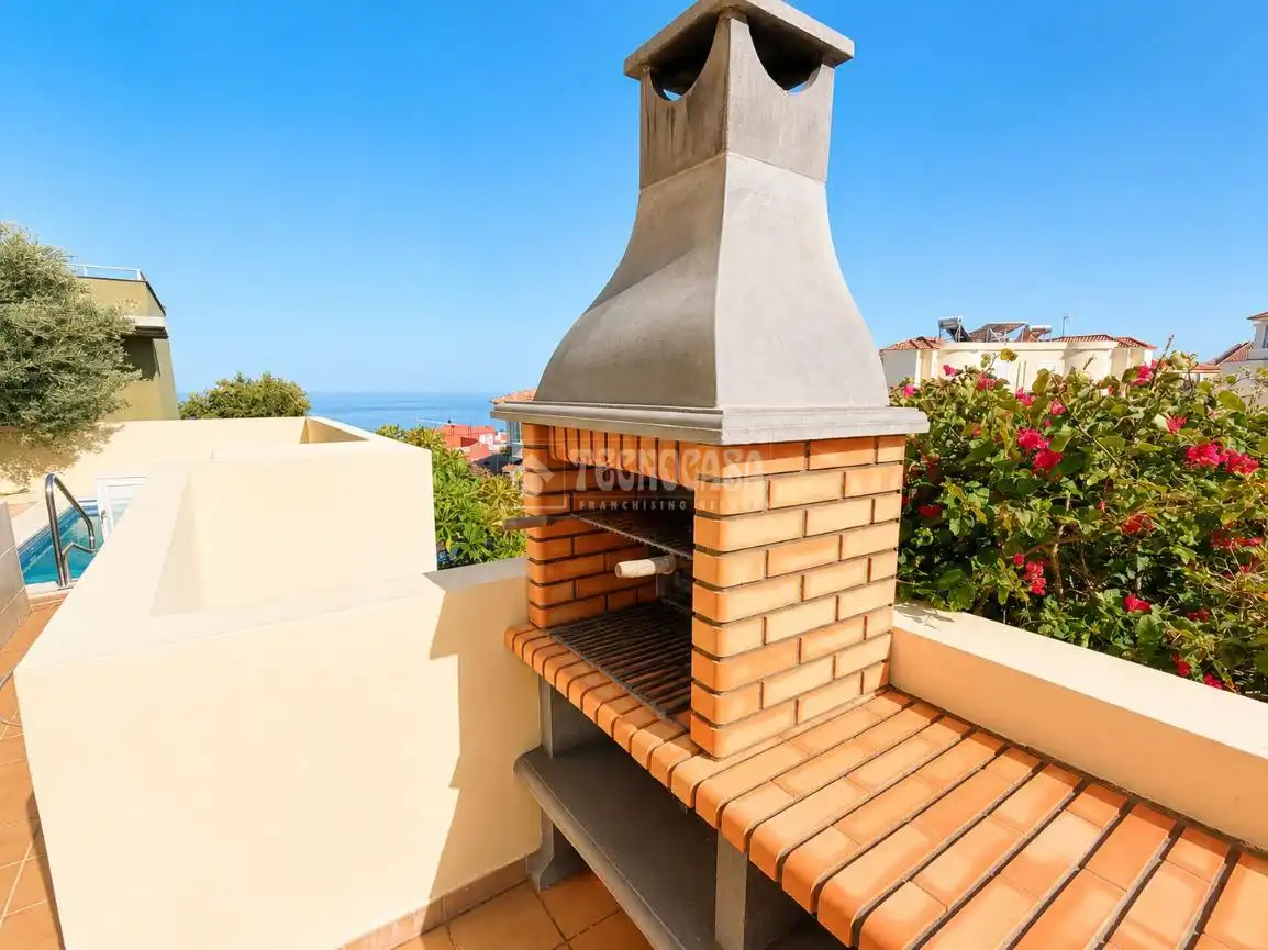 Terrassa de Casa adosada en venda en Candelaria amb Terrassa, Traster i Piscina
