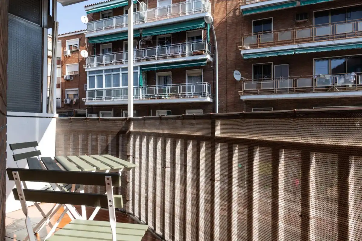 Balcony of Apartments for share in Madrid  with Air Conditioner, Furnished and Oven