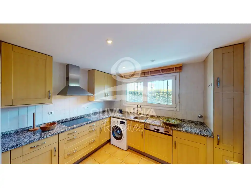 Cocina de Casa o chalet en venta en Oliva con Terraza y Piscina