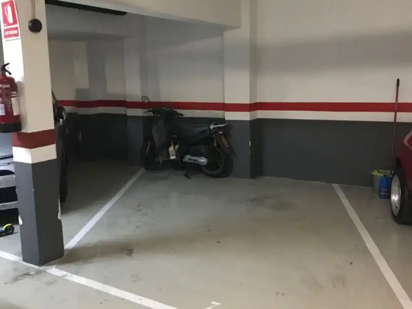 Parkplatz von Garage zur Miete in Barcelona