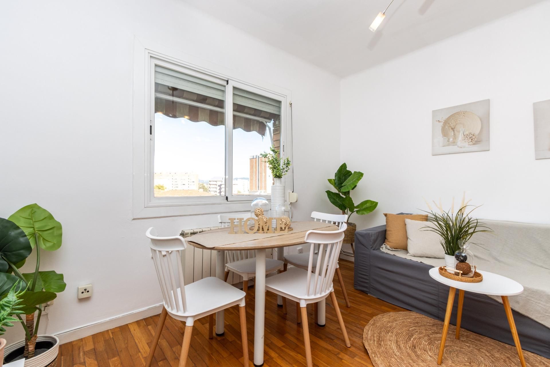 Menjador de Pis en venda en Sabadell amb Aire condicionat i Calefacció