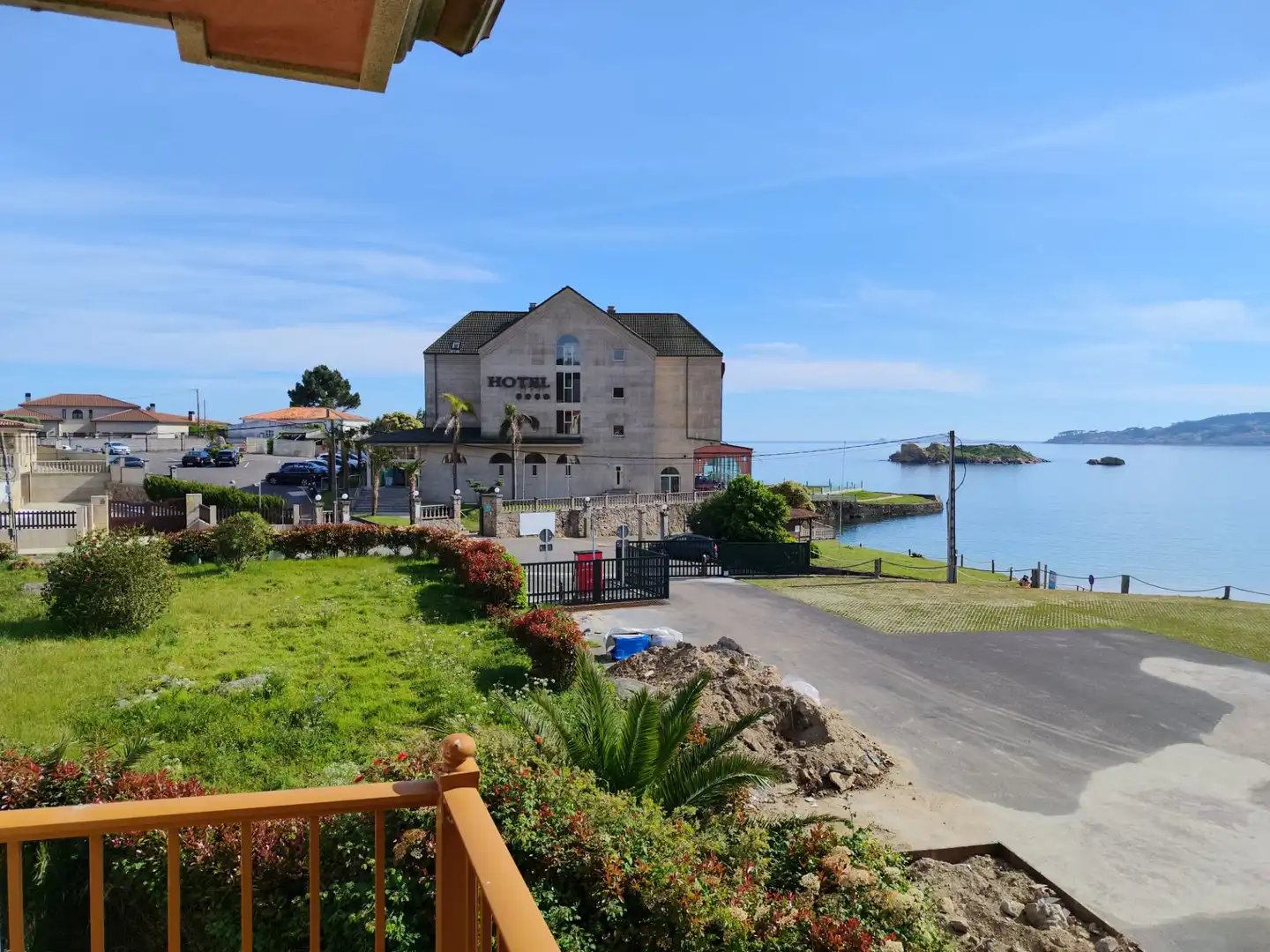 Wohnung zur Miete in Ribeira mit Heizung, Privatgarten und Parkett