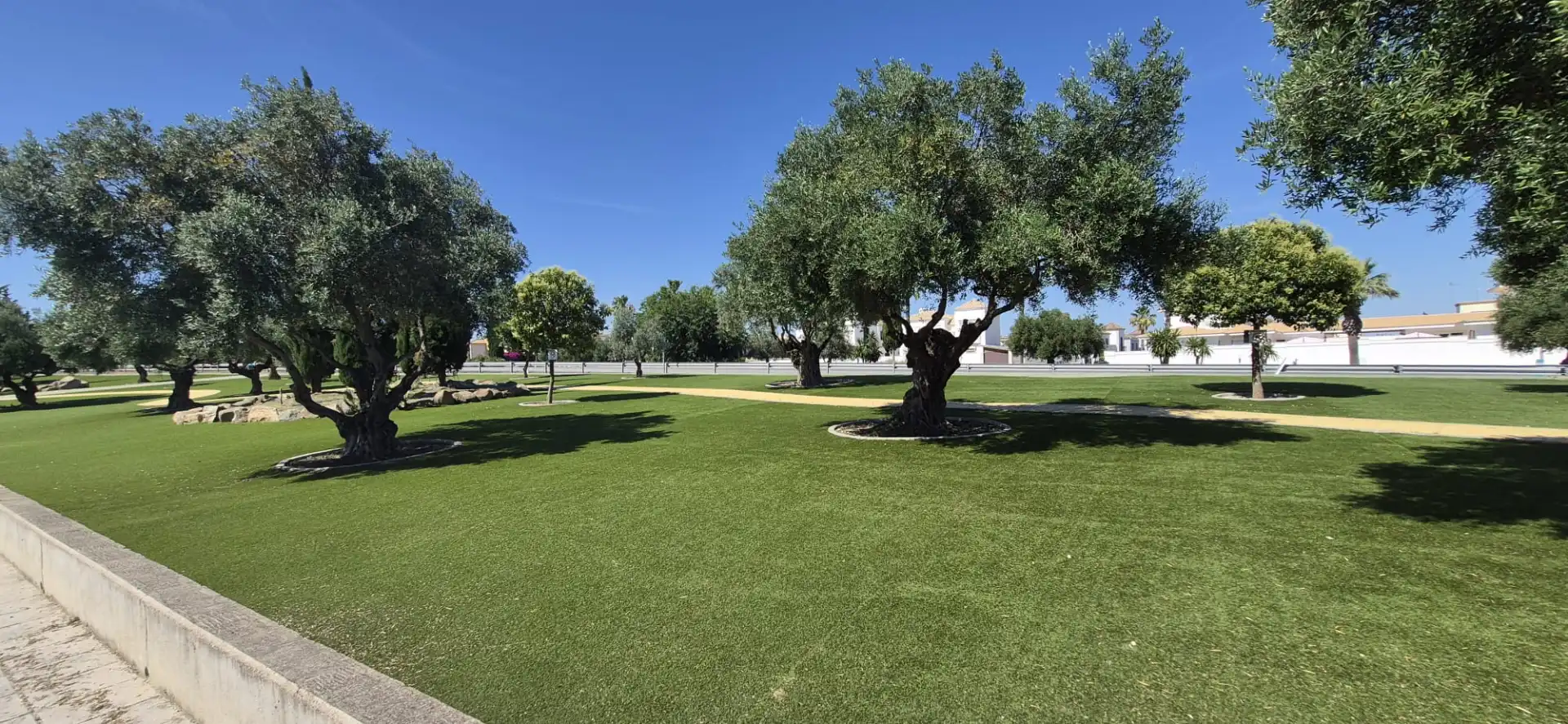 Jardí de Casa o xalet en venda en Burguillos amb Aire condicionat, Calefacció i Terrassa