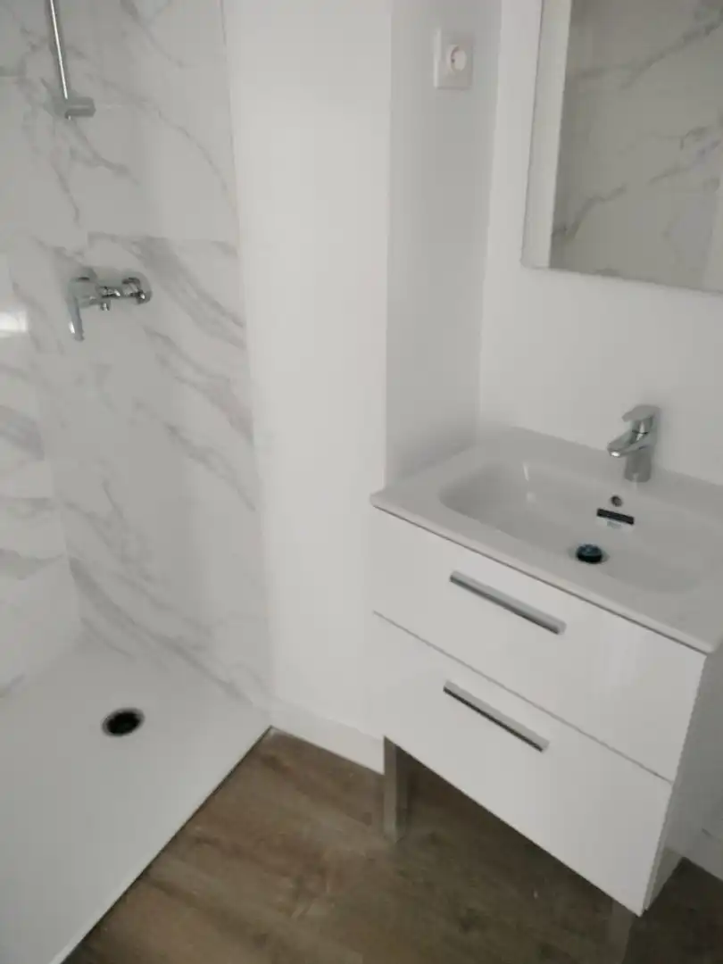 Badezimmer von Wohnung zur Miete in Galapagar mit Haustiere erlaubt