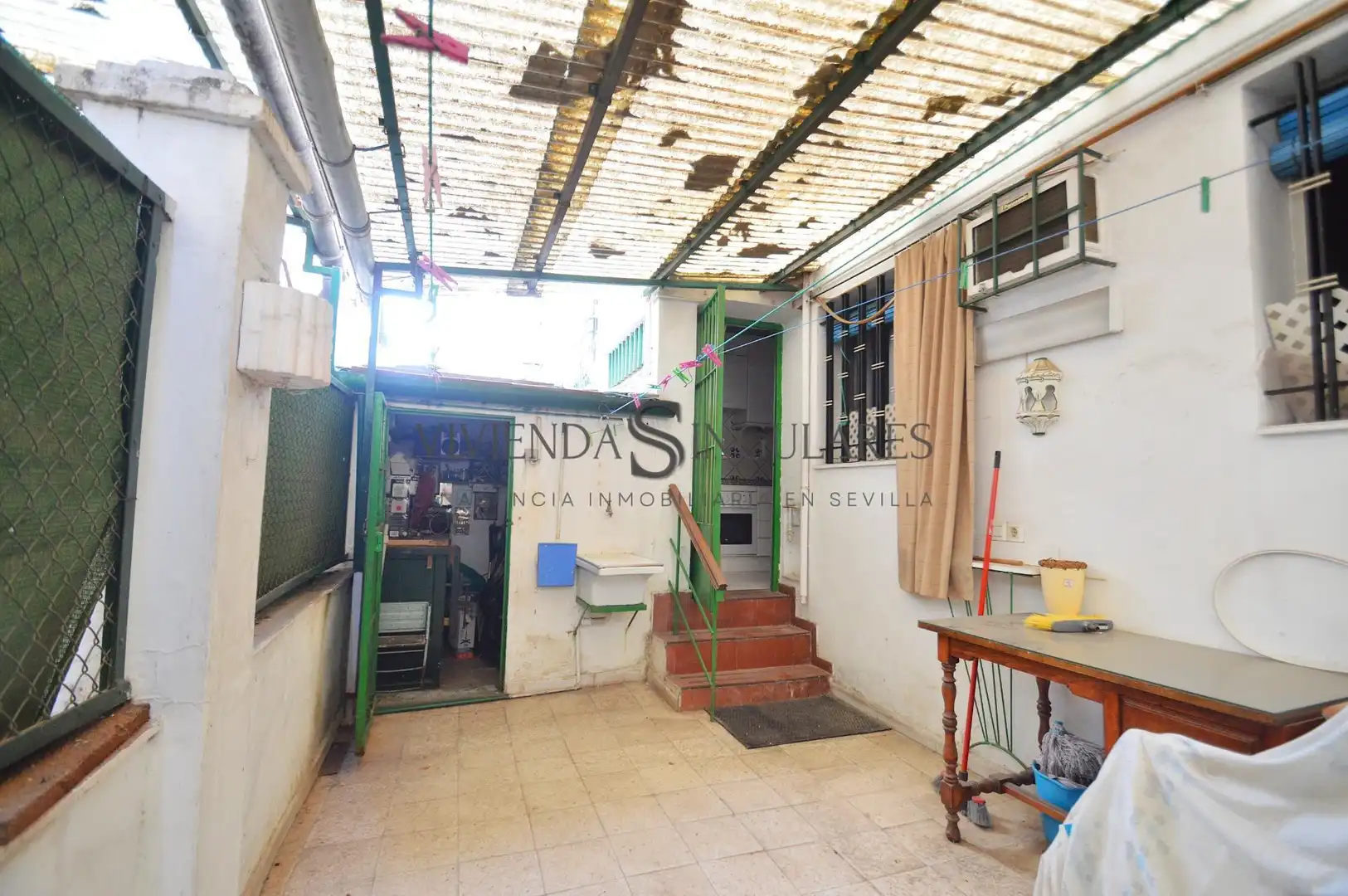 Flat for sale in Sevilla  with Air Conditioner and Storage room