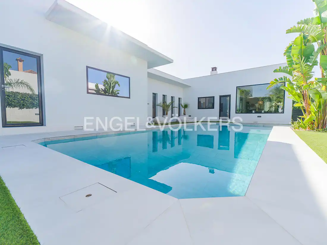 Piscina de Casa o chalet en venta en Elche / Elx con Aire acondicionado, Calefacción y Jardín privado