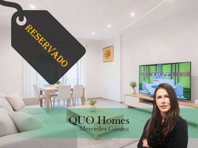 Vista exterior de Casa adosada en venda en Jerez de la Frontera amb Aire condicionat, Terrassa i Balcó