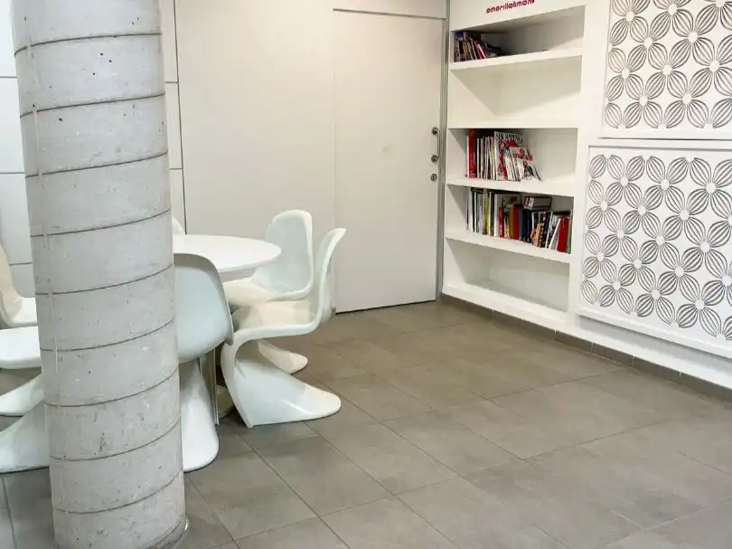 Office space to rent in medico rafael navarro 22, imagen 3
