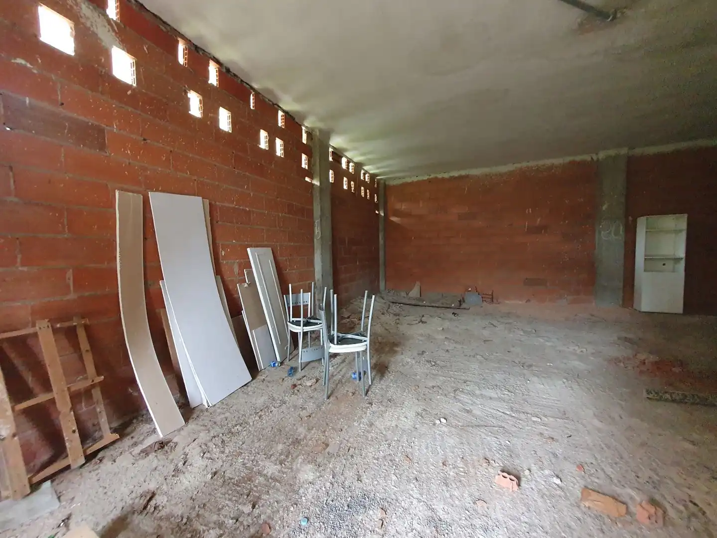 Local comercial en venta en Salas, imagen 2