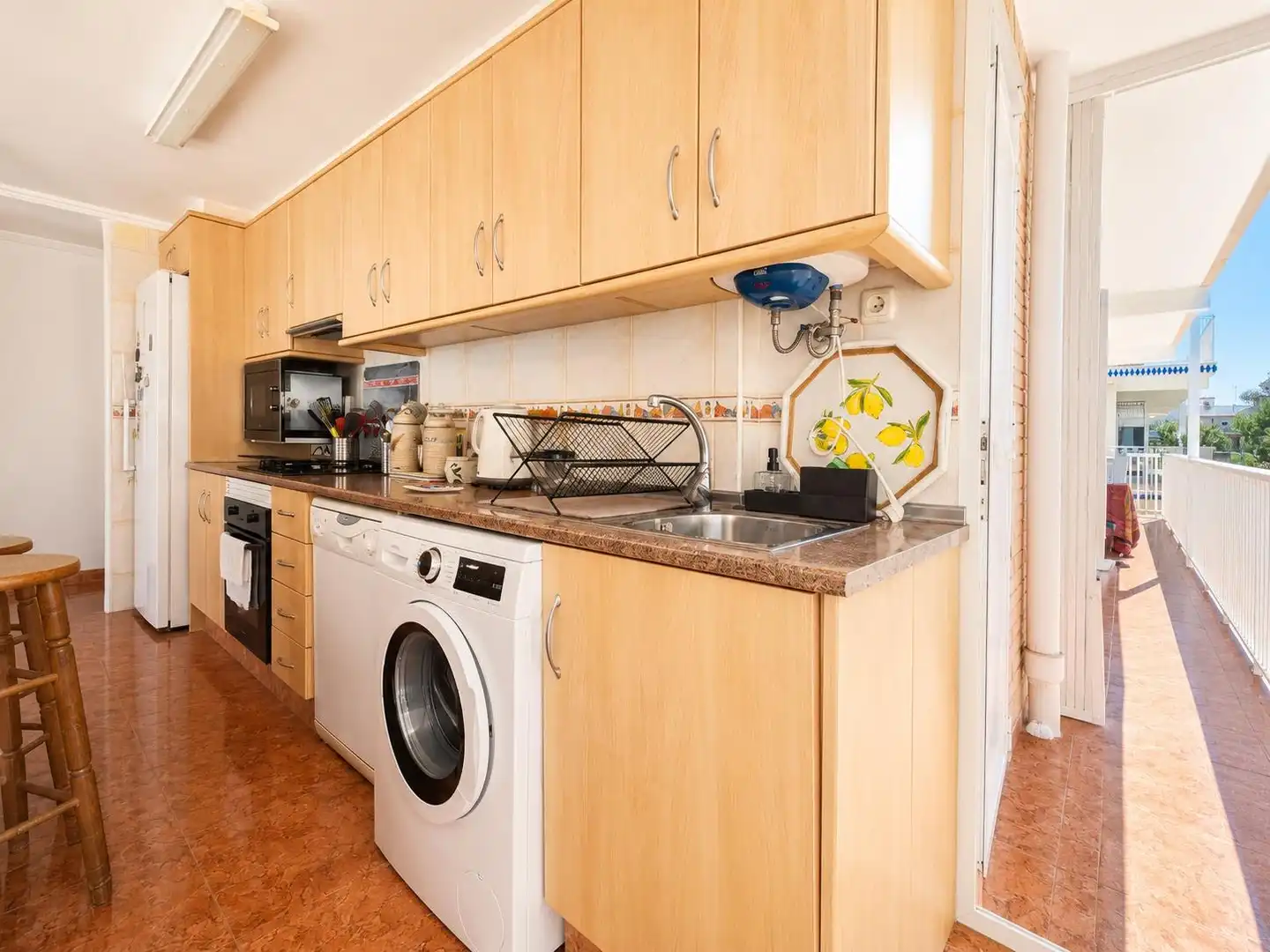 Cuina de Apartament en venda en Santa Pola amb Aire condicionat, Calefacció i Terrassa