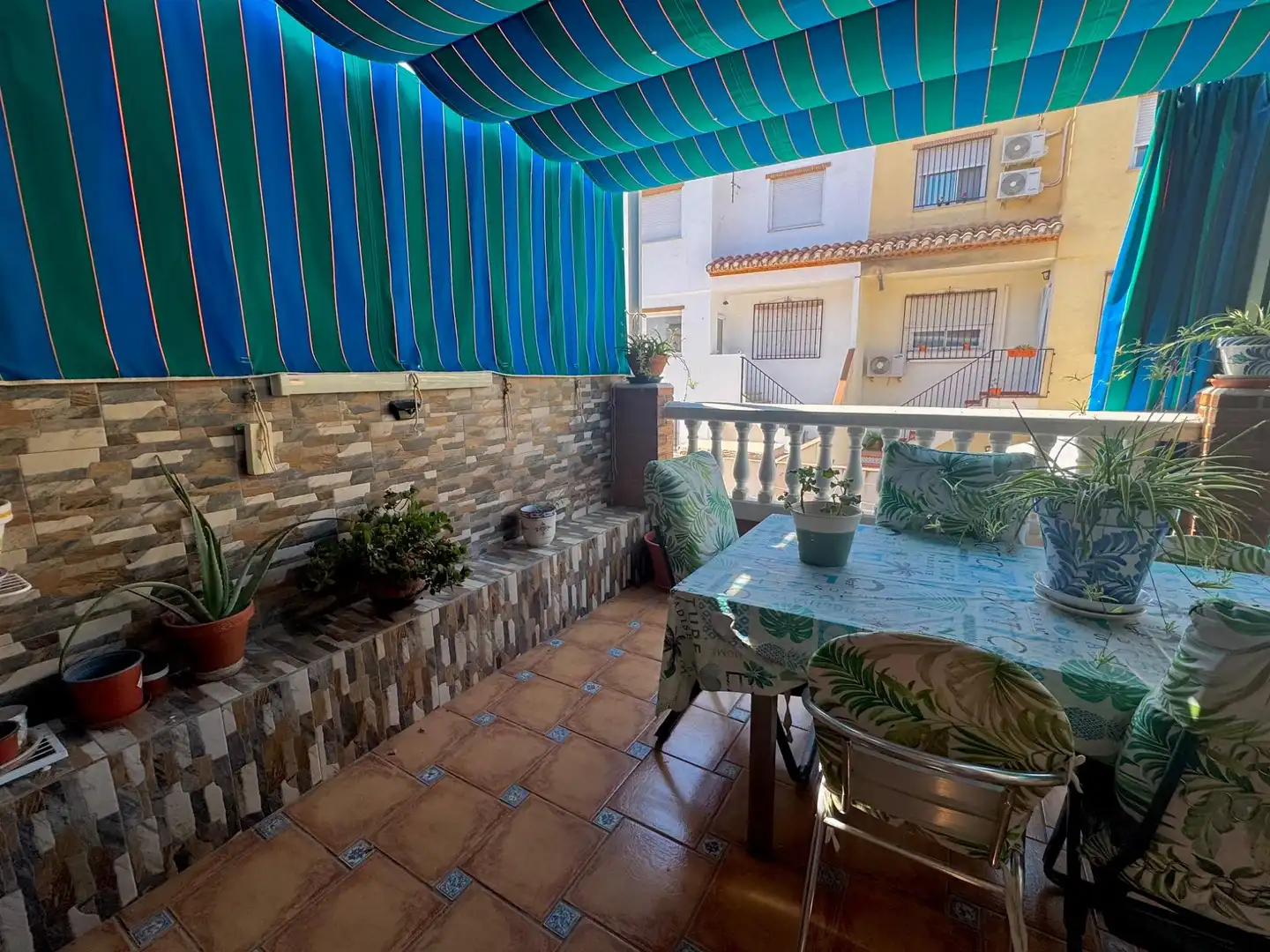 Terraza de Casa adosada en venta en Vegas del Genil con Aire acondicionado, Calefacción y Terraza