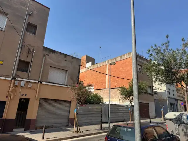 Terreno residencial en venta en Carrer de Marià Benlliure 25, imagen 2
