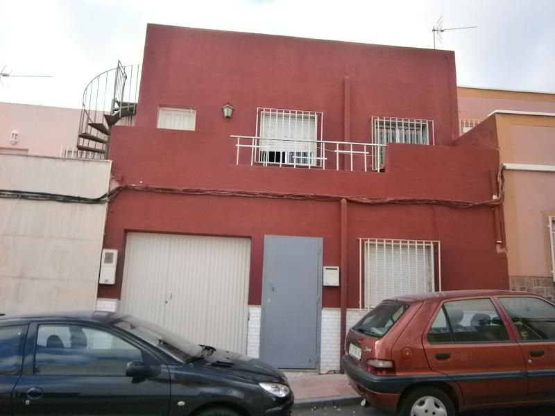 Casa adosada en venda a SIERRA MONTEAGUD, Piedras Redondas - Torrecárdenas
