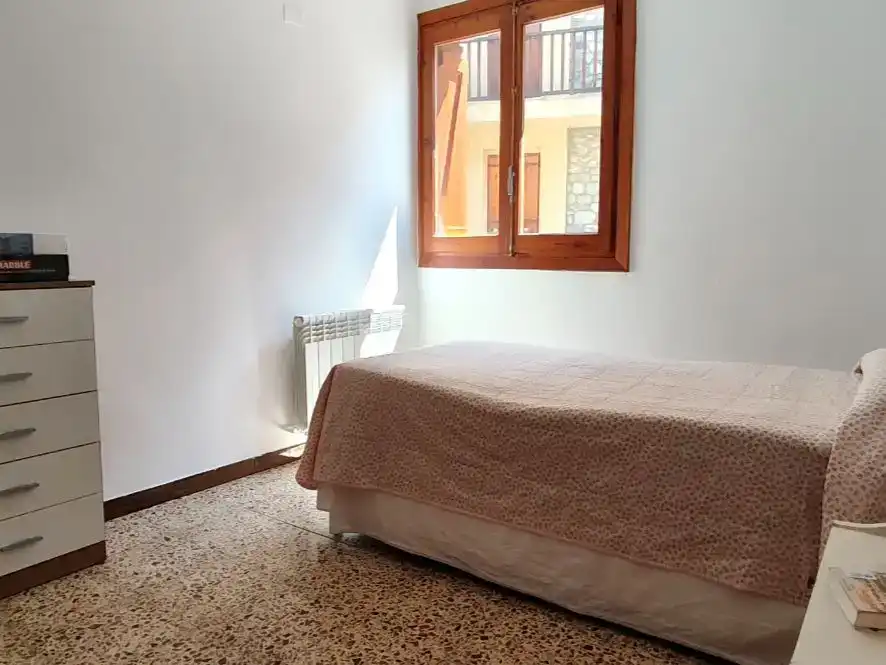 Bedroom of Flat for rent in Benasque, Huesca