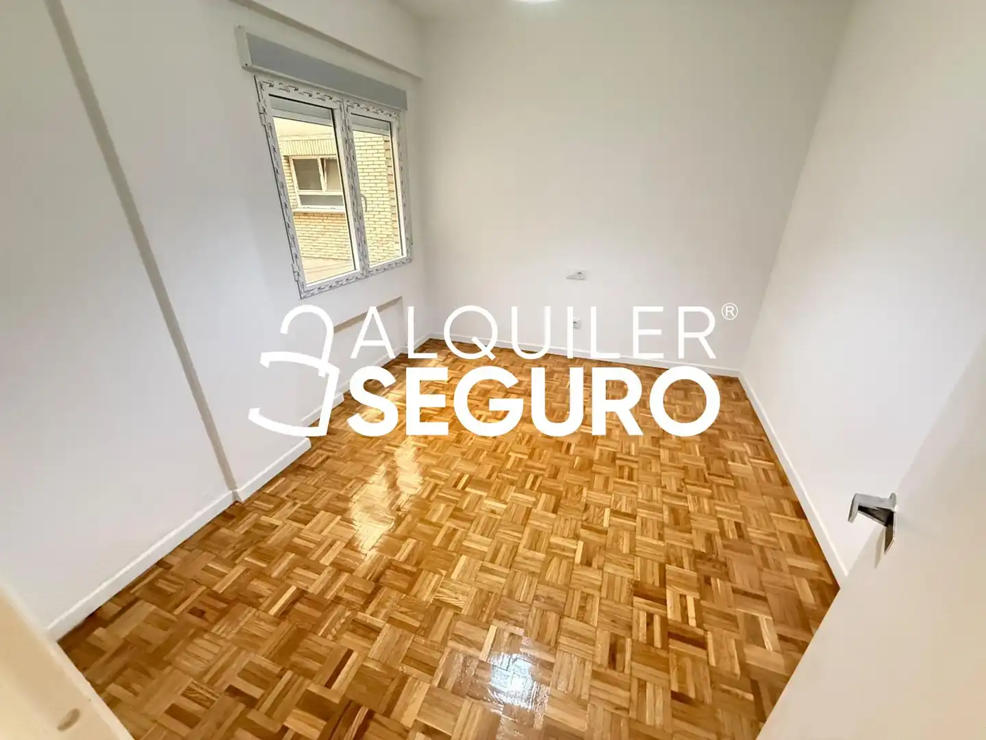 Bedroom of Flat for rent in Madrid  with Air Conditioner and Terrace