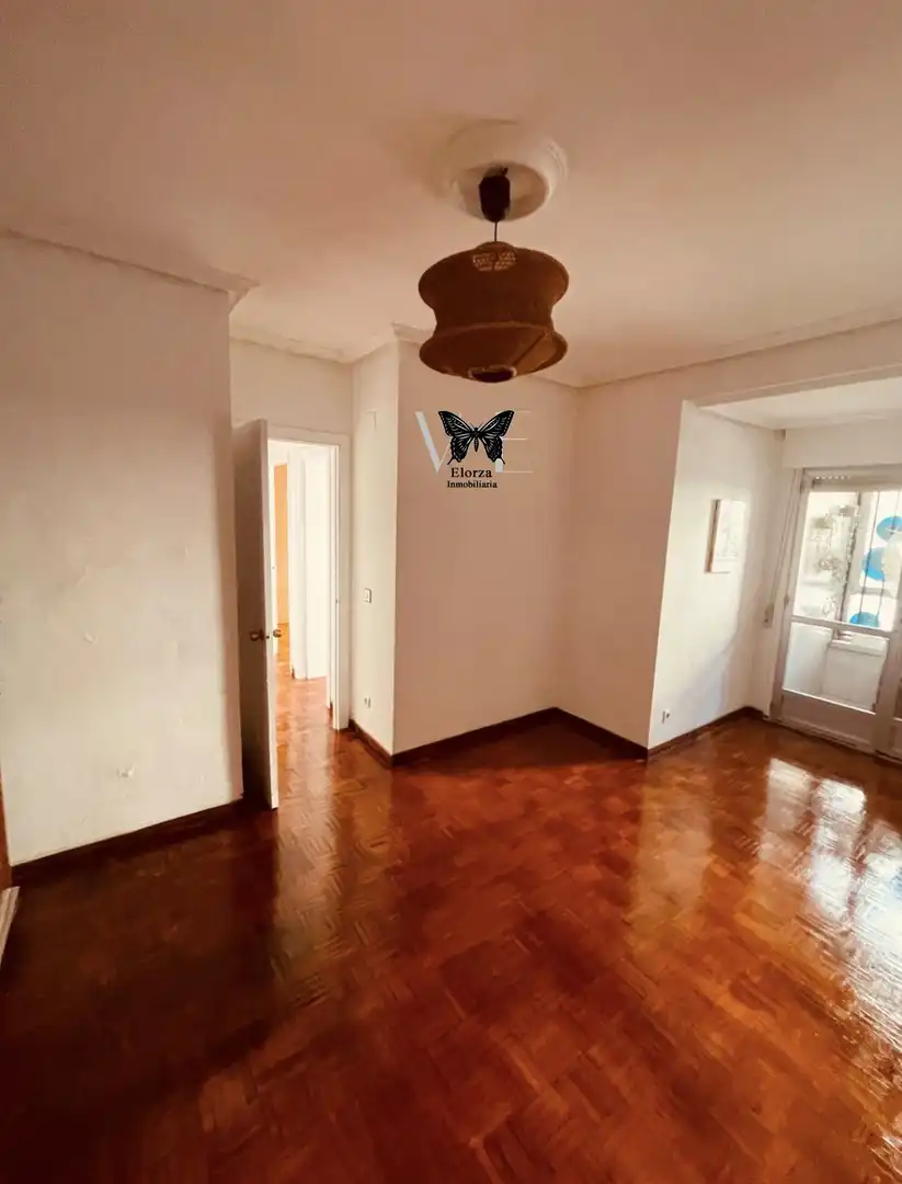 Sala de estar de Piso en venta en Mieres (Asturias) con Terraza y Trastero