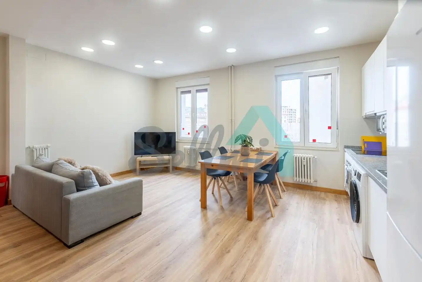 Sala de estar de Piso de alquiler en Oviedo  con Calefacción, Terraza y Amueblado
