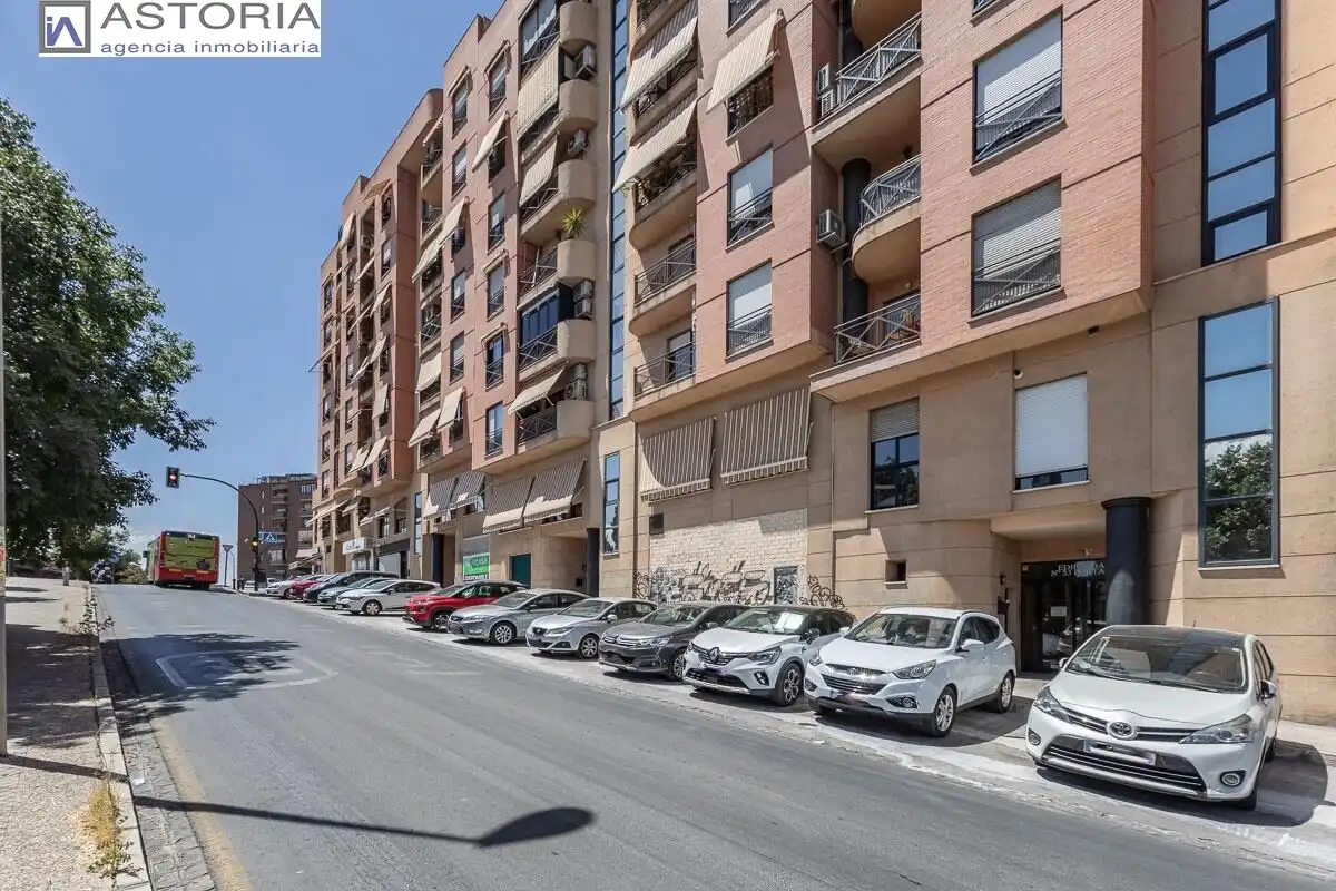 Piso con terraza en venta en Calle Calle Periodista Fernando Gómez de la Cruz, imagen 42