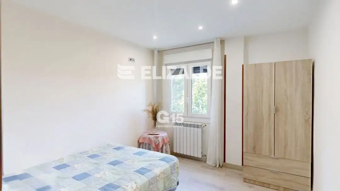 Habitación de Piso en venta en Donostia - San Sebastián  con Balcón
