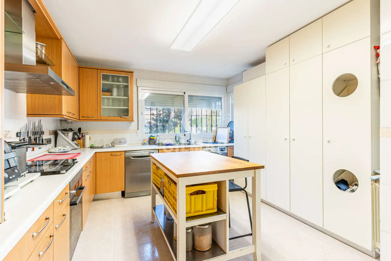 Kitchen of Detached homes for sale in Pozuelo de Alarcón  with Heating, Private garden and Swimming Pool