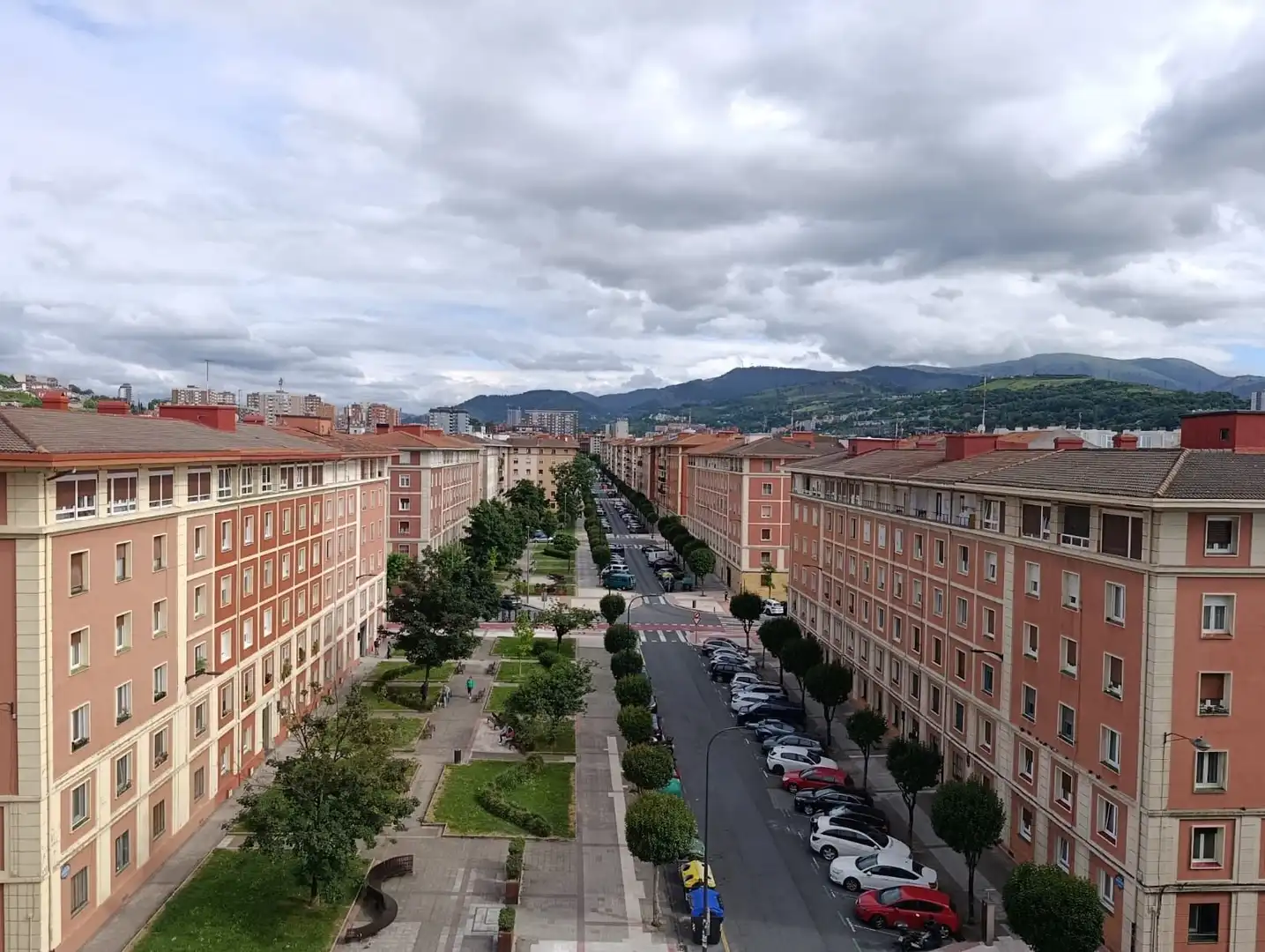 Vista exterior de Piso en venta en Bilbao  con Calefacción