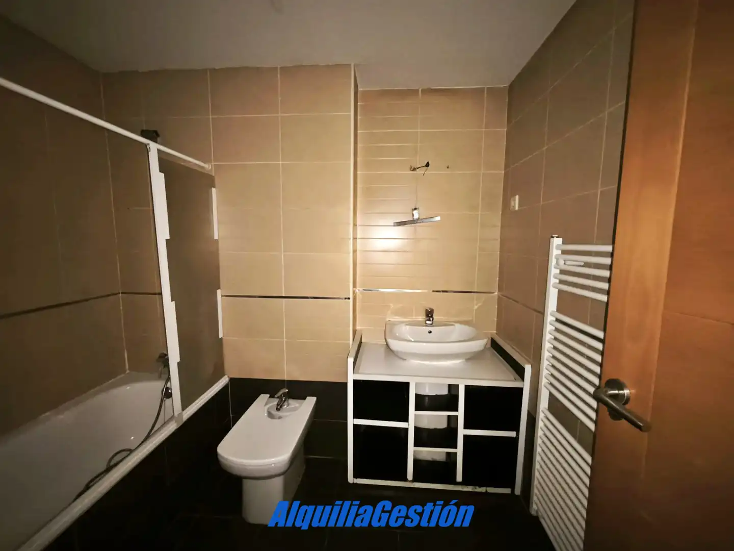 Bathroom of Flat for sale in Alovera  with Heating and Terrace