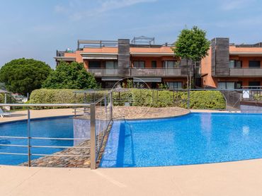 Appartement avec piscine à vendre à Sa Boadella
