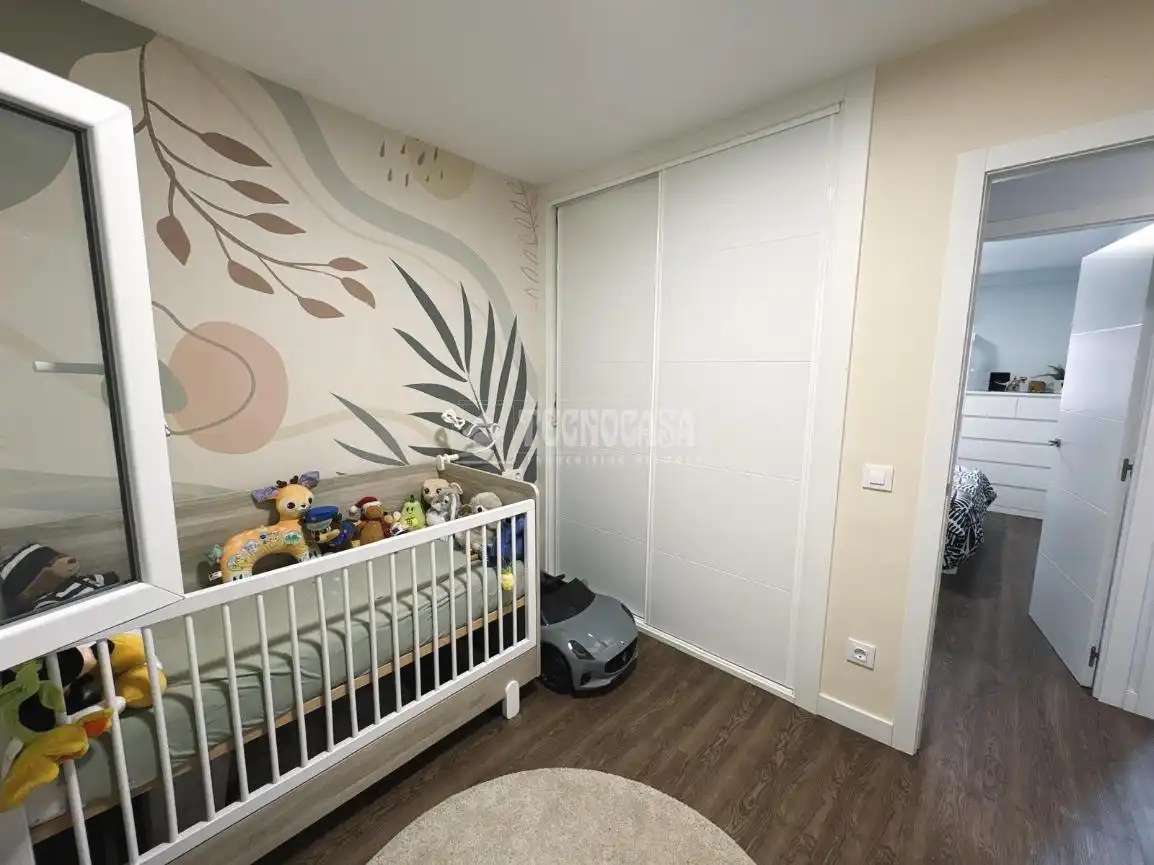 Bedroom of Flat for sale in Madrid  with Air Conditioner and Heating