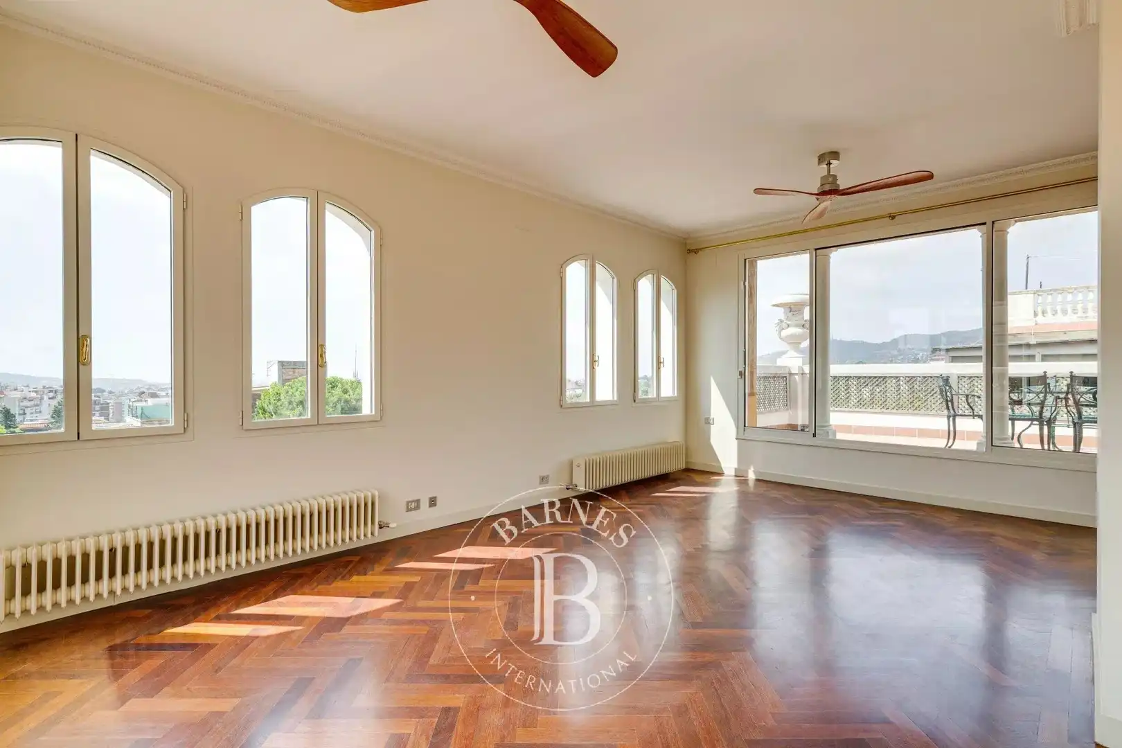 Wohnzimmer von Wohnung zur Miete in Barcelona mit Klimaanlage, Heizung und Terrasse