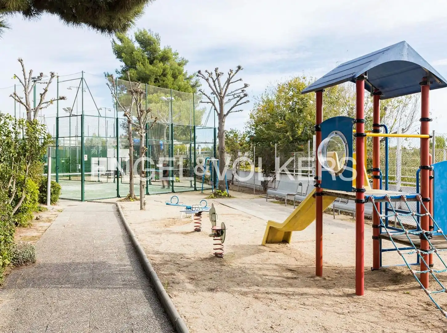 Terraza de Casa o chalet en venta en Esplugues de Llobregat con Aire acondicionado, Calefacción y Jardín privado