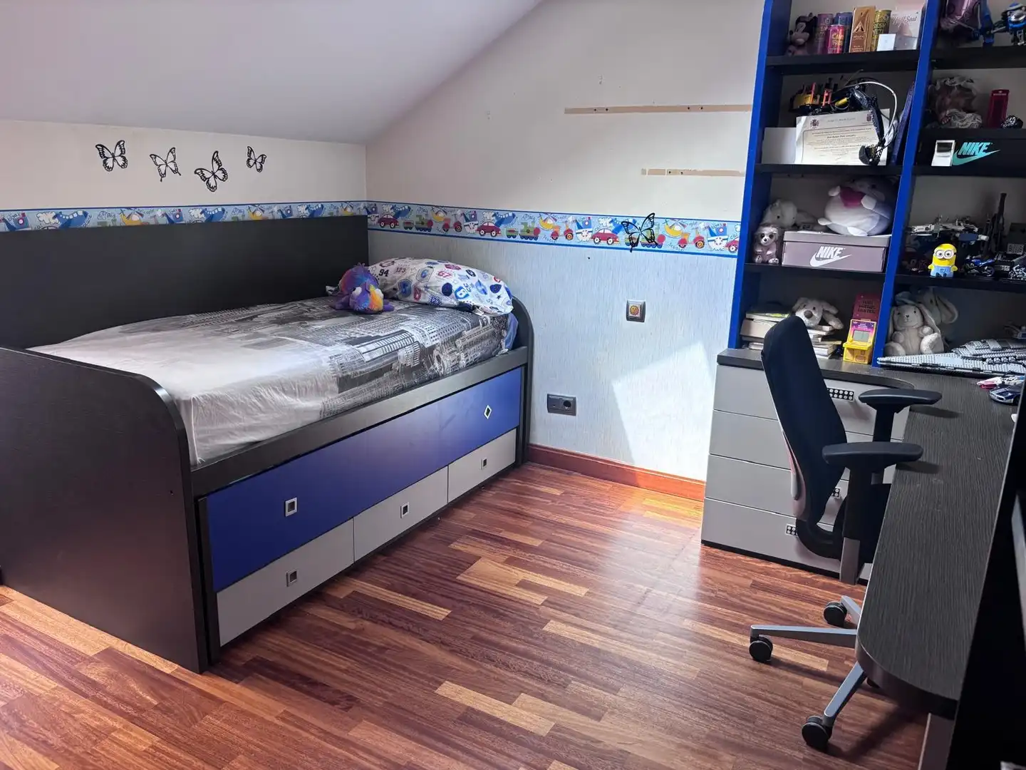 Habitación de Casa adosada en venta en Leganés con Calefacción, Jardín privado y Terraza