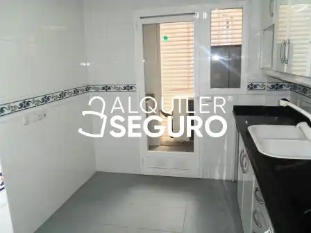 Piso de alquiler en Valle de Ayora, Barrio de Benicalap
