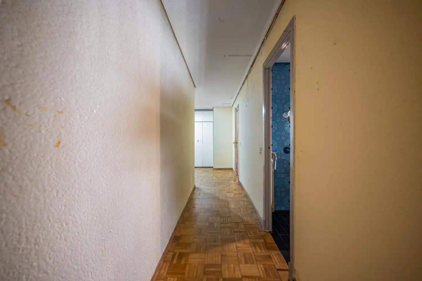 Piso en venta en Ávila con Calefacción, Parquet y Terraza