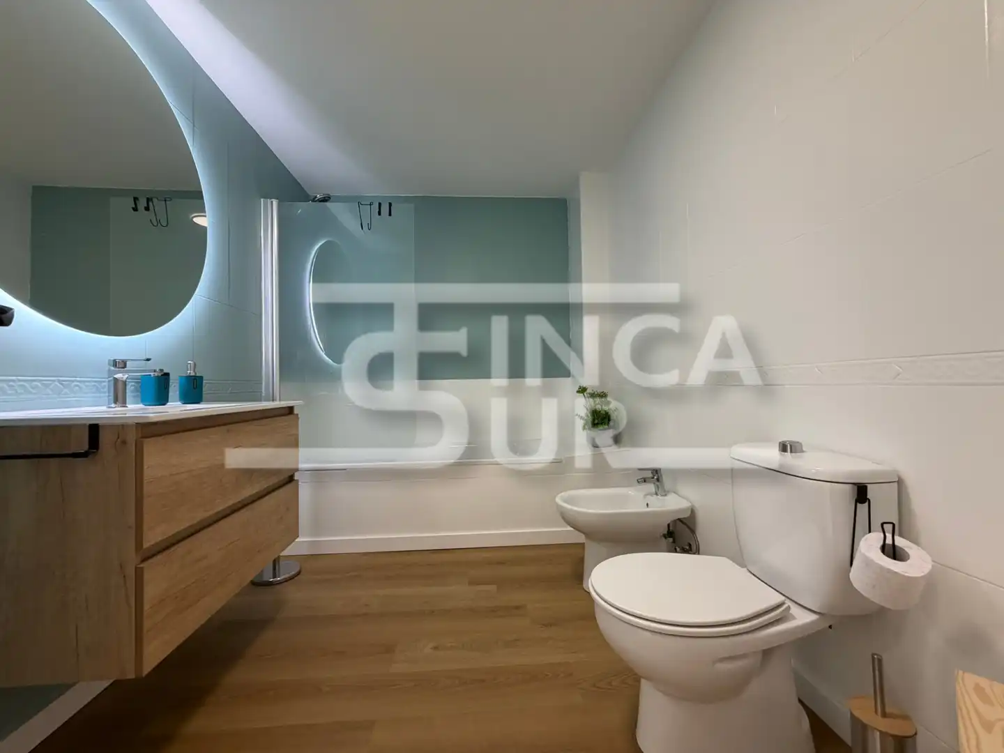 Habitación de Apartamento en venta en Roquetas de Mar con Amueblado, Horno y Lavadora