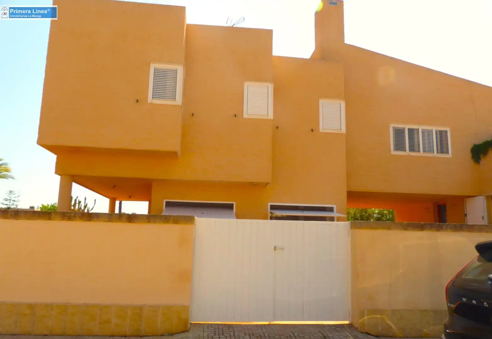 Vista exterior de Casa o chalet en venta en La Manga del Mar Menor con Jardín privado, Terraza y Trastero