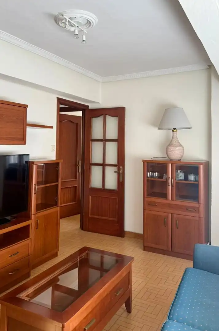 Wohnung zur Miete in Avilés mit Heizung und Möbliert