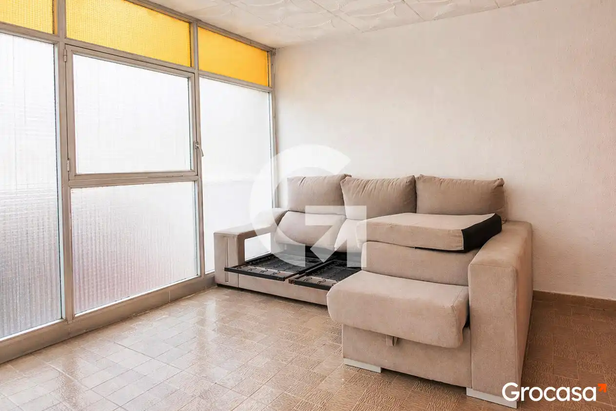 Sala d'estar de Casa adosada en venda en Gavà amb Terrassa, Traster i Forn