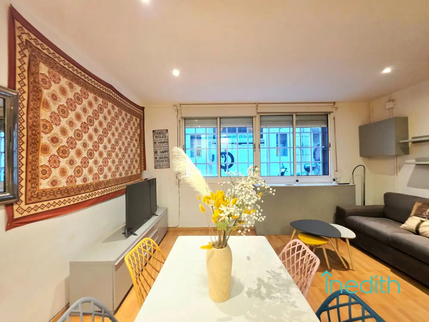 Vista exterior de Piso en venta en  Barcelona Capital con Aire acondicionado, Calefacción y Amueblado