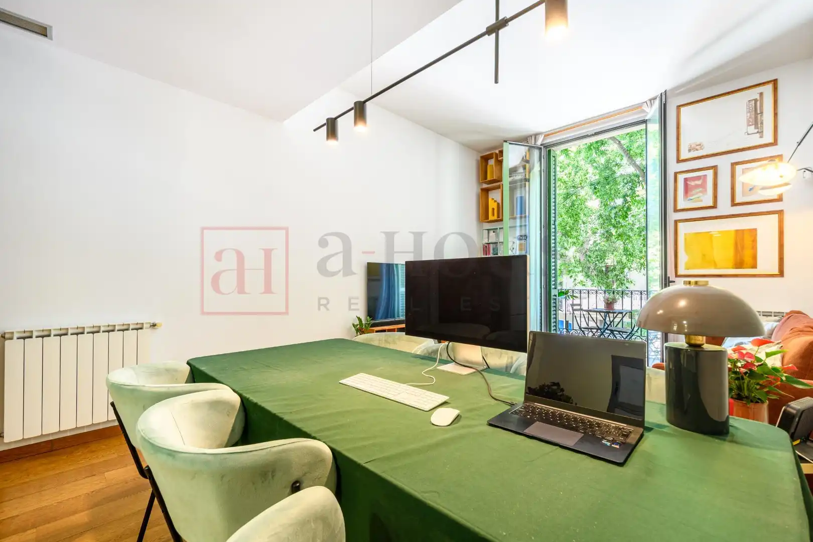 Piso con terraza en venta en Carrer de Girona, imagen 3