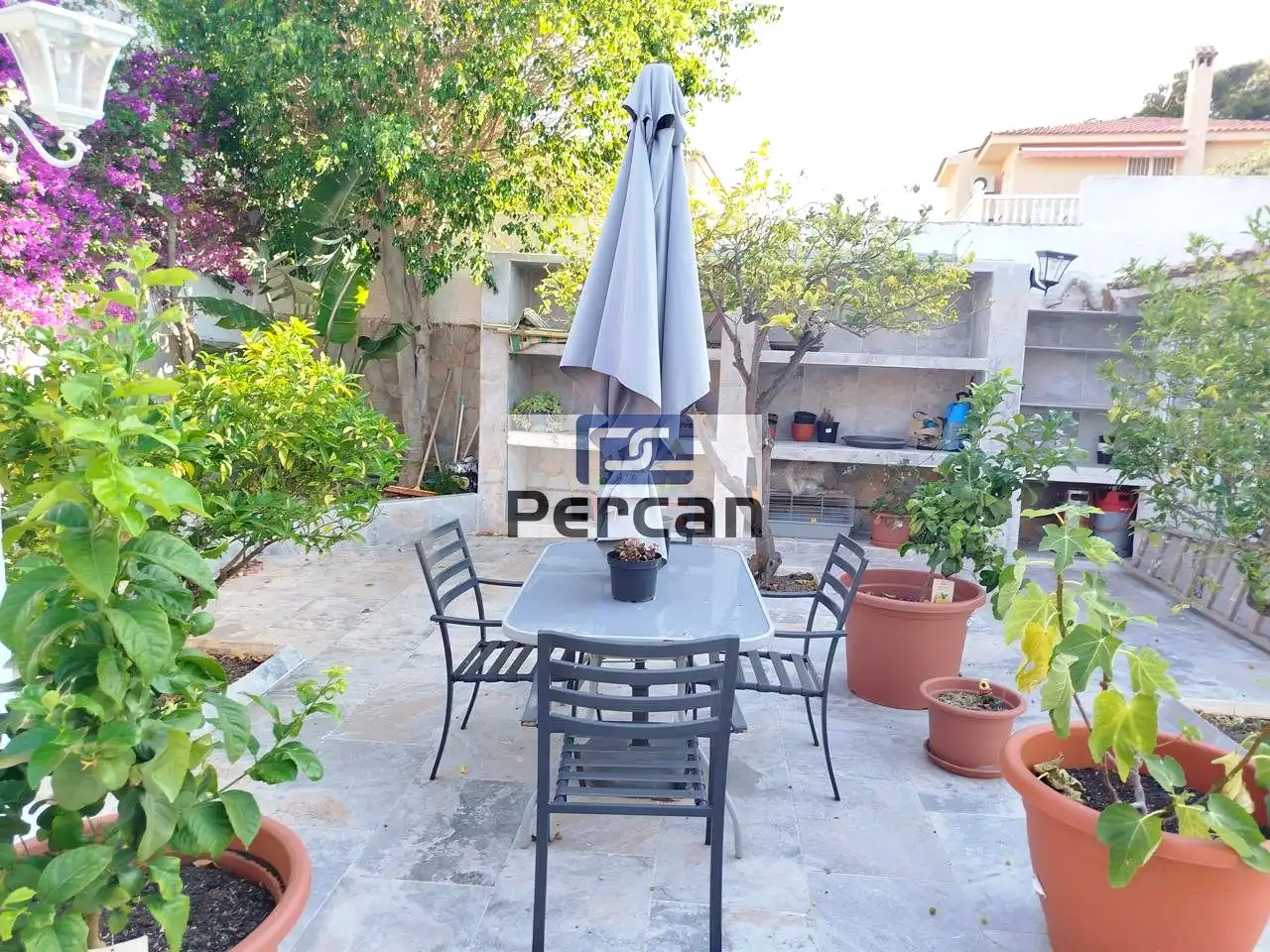 Terrassa de Casa o xalet en venda en El Campello amb Aire condicionat, Jardí privat i Terrassa