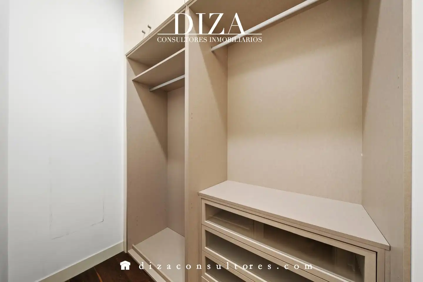 Habitación de Dúplex de alquiler en Madrid con Aire acondicionado y Amueblado