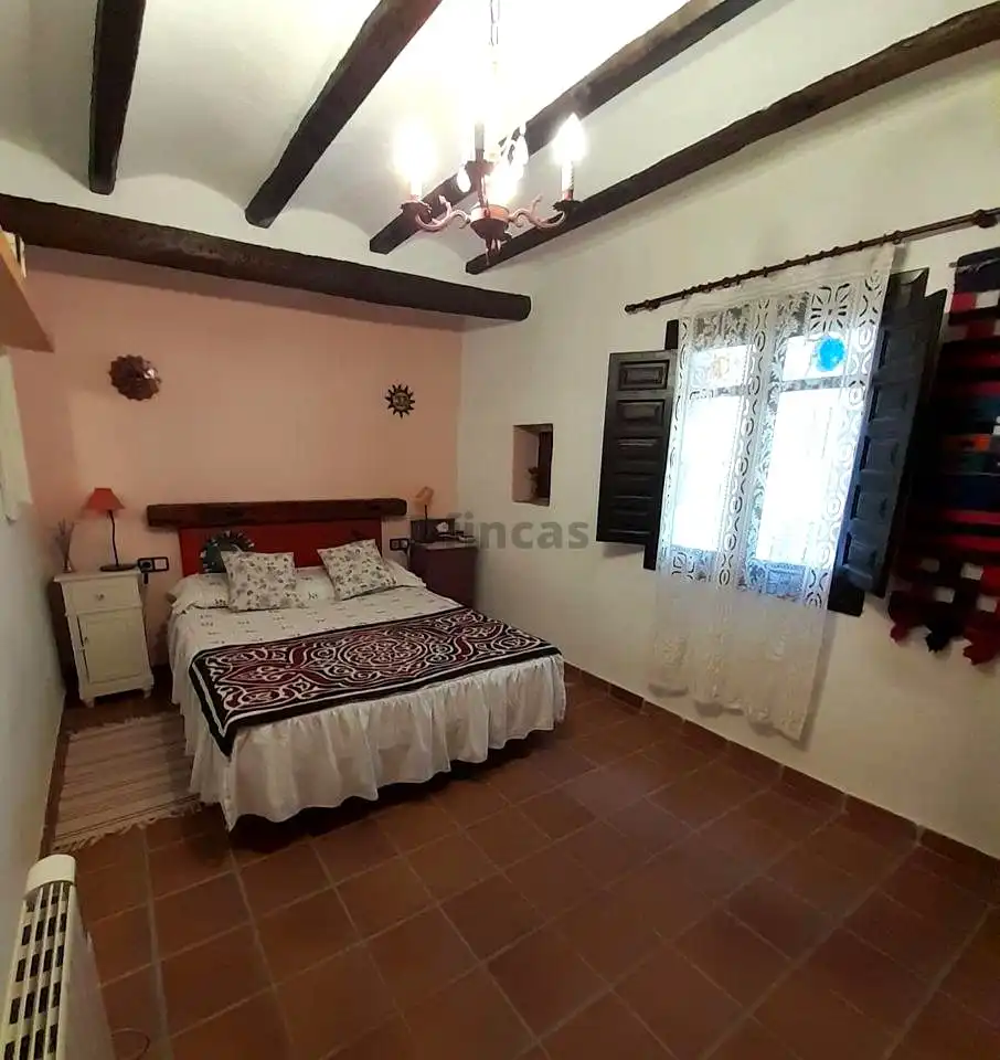 Habitación de Casa o chalet en venta en Rubielos de Mora con Terraza y Amueblado