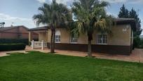 Vista exterior de Casa o xalet en venda en  Córdoba Capital amb Aire condicionat, Terrassa i Piscina