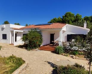 Vista exterior de Casa o xalet en venda en L'Ametlla de Mar  amb Terrassa i Piscina