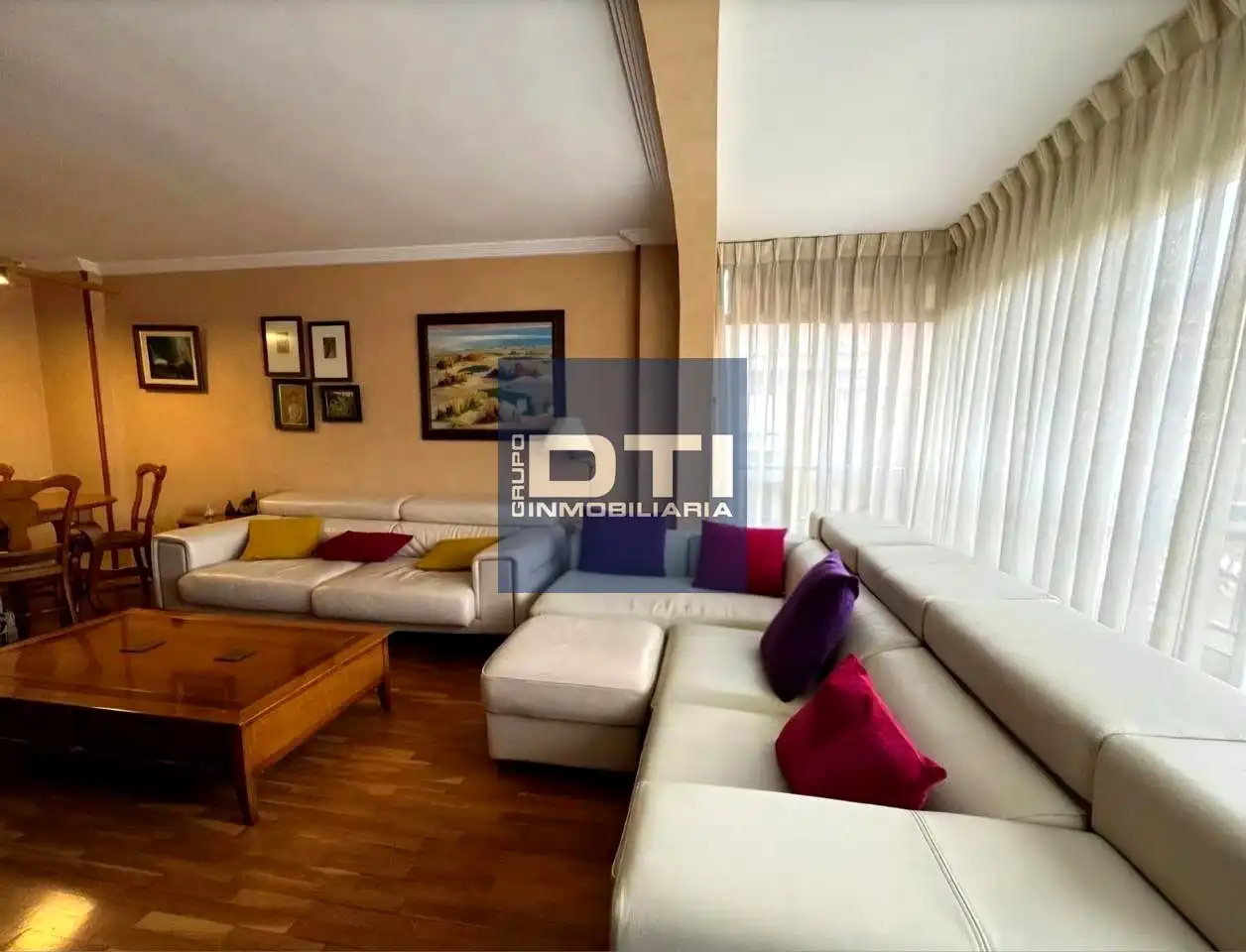 Sala d'estar de Àtic en venda en Alicante / Alacant amb Aire condicionat, Calefacció i Terrassa