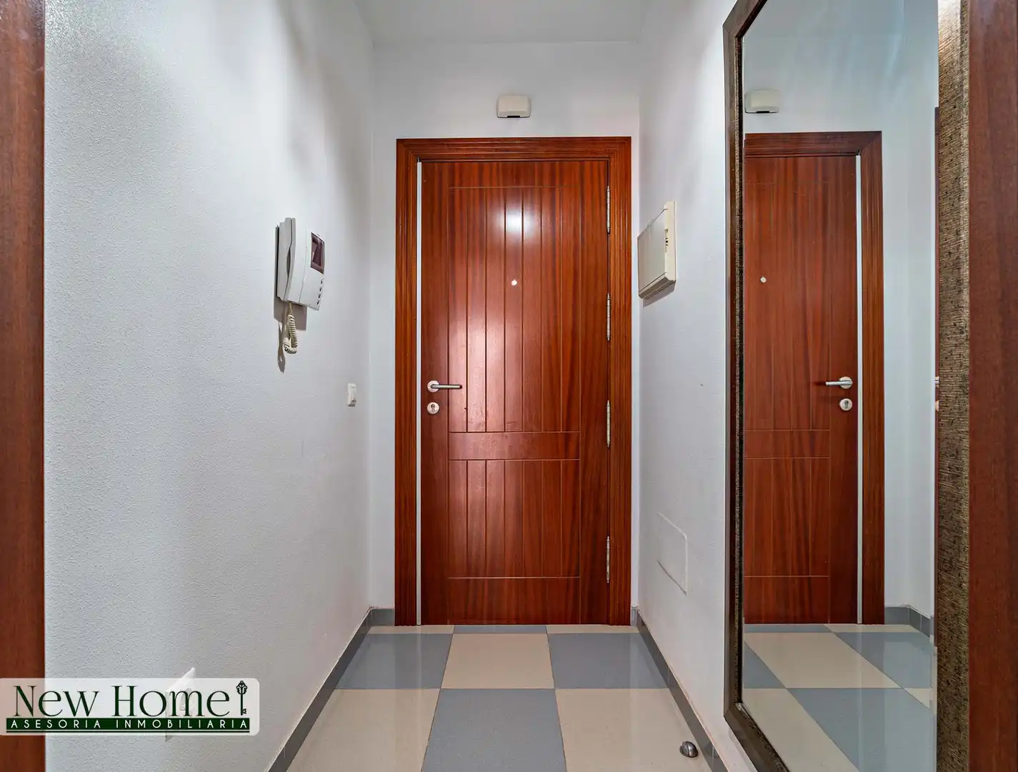 Flat for sale in Roquetas de Mar  with Terrace, Swimming Pool and Furnished