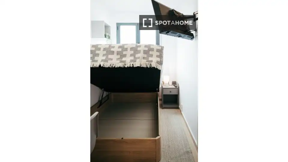Room in El Poblenou